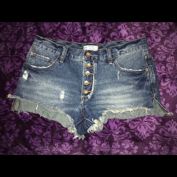Free People Jillian Blue Shorts - Picture 2 of 8
